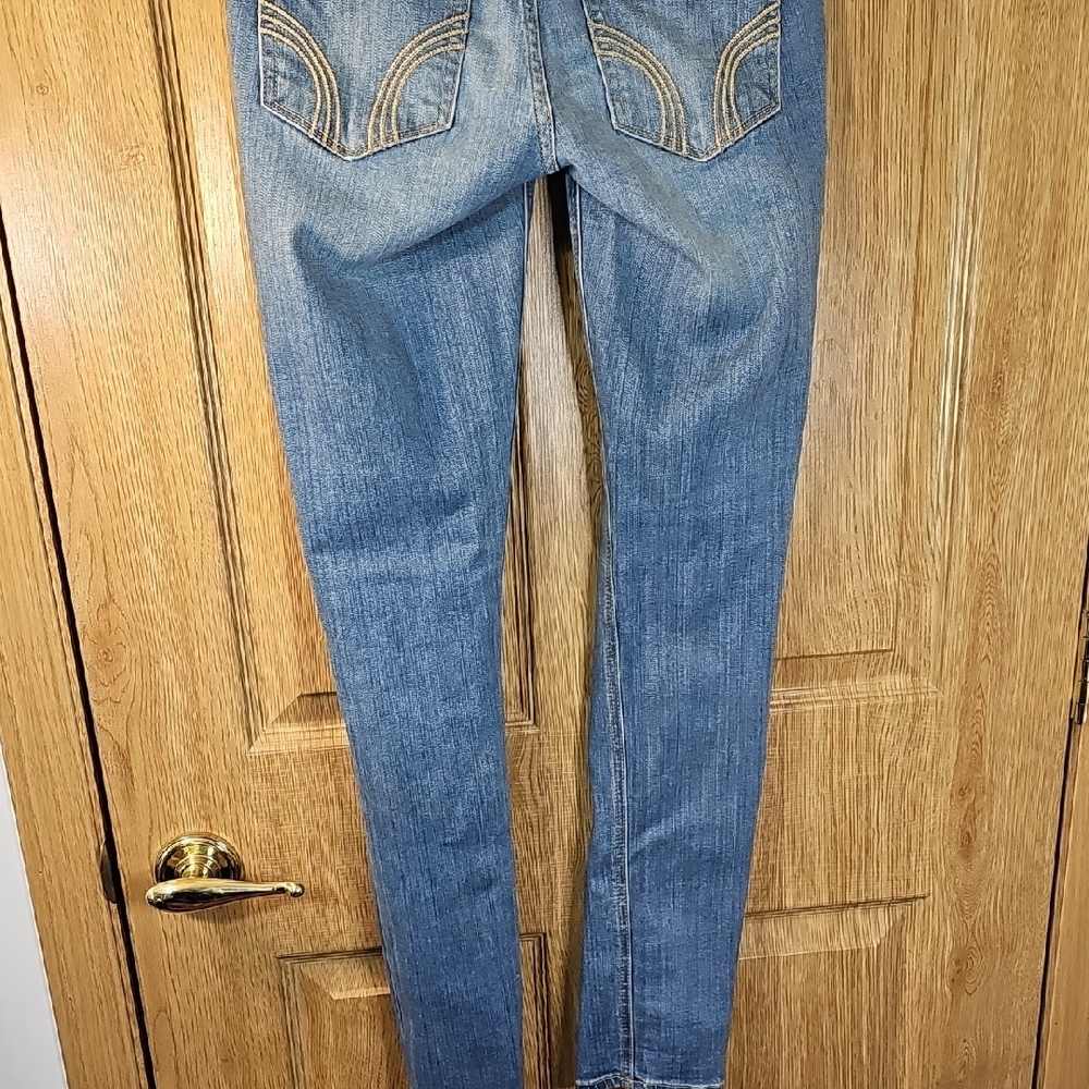Hollister Light Blue Skinny Jeans for Women - Picture 9 of 9